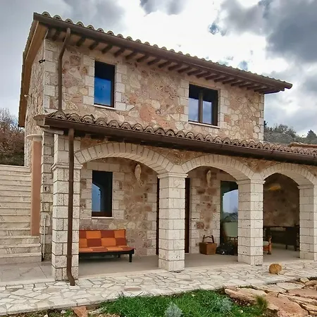Panoramic Refuge On Monte Pelato Ferienhaus *