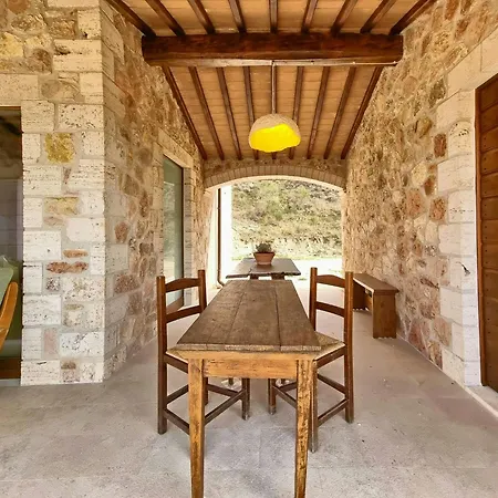 Ferienhaus Panoramic Refuge On Monte Pelato *